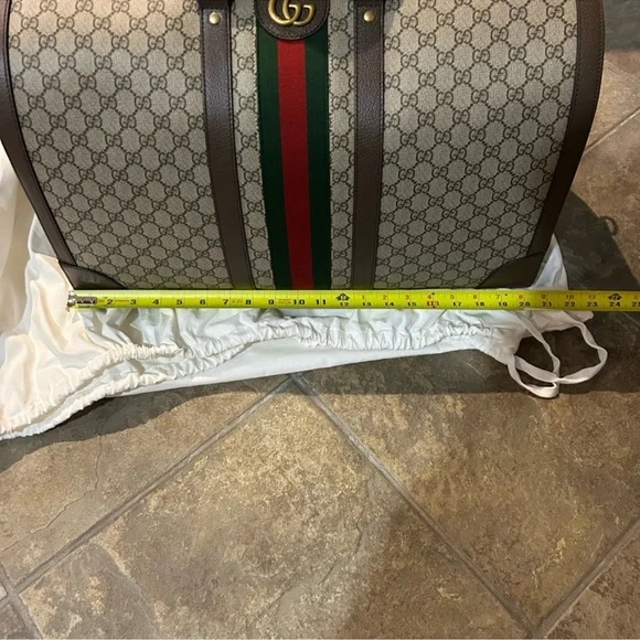 Gucci Savoy, large duffel bag made in Italy NWT. - Picture 12 of 14